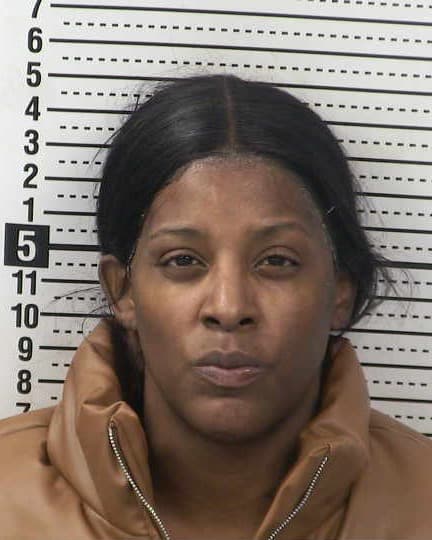 ELEISHAH BOWENS mugshot - Las Cruces arrest booking photo, Doña Ana County