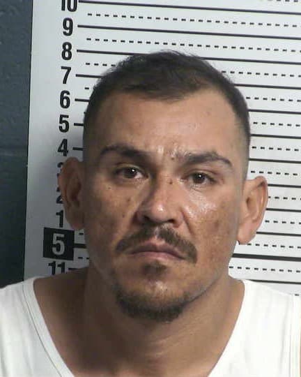 ISAAC MARTINEZ HERNANDEZ mugshot - Las Cruces arrest booking photo, Doña Ana County