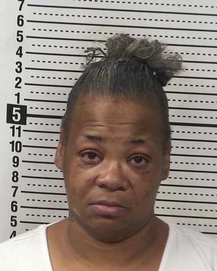 IYONAH KHAMILLE MARTIN mugshot - Las Cruces arrest booking photo, Doña Ana County